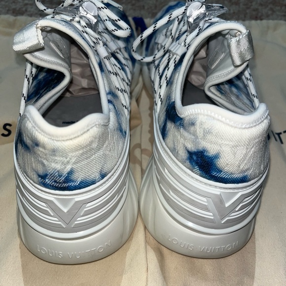 Louis Vuitton Denim Monogram Tie Dye Fastlane Low Sneaker - Picture 5 of 7